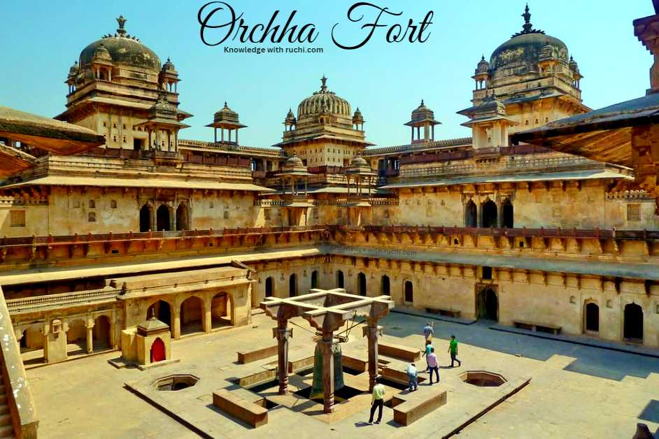 Orchha Fort